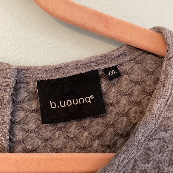 B.Young Grey Pullover Textured Top Zip in Back - Picture 2 of 6